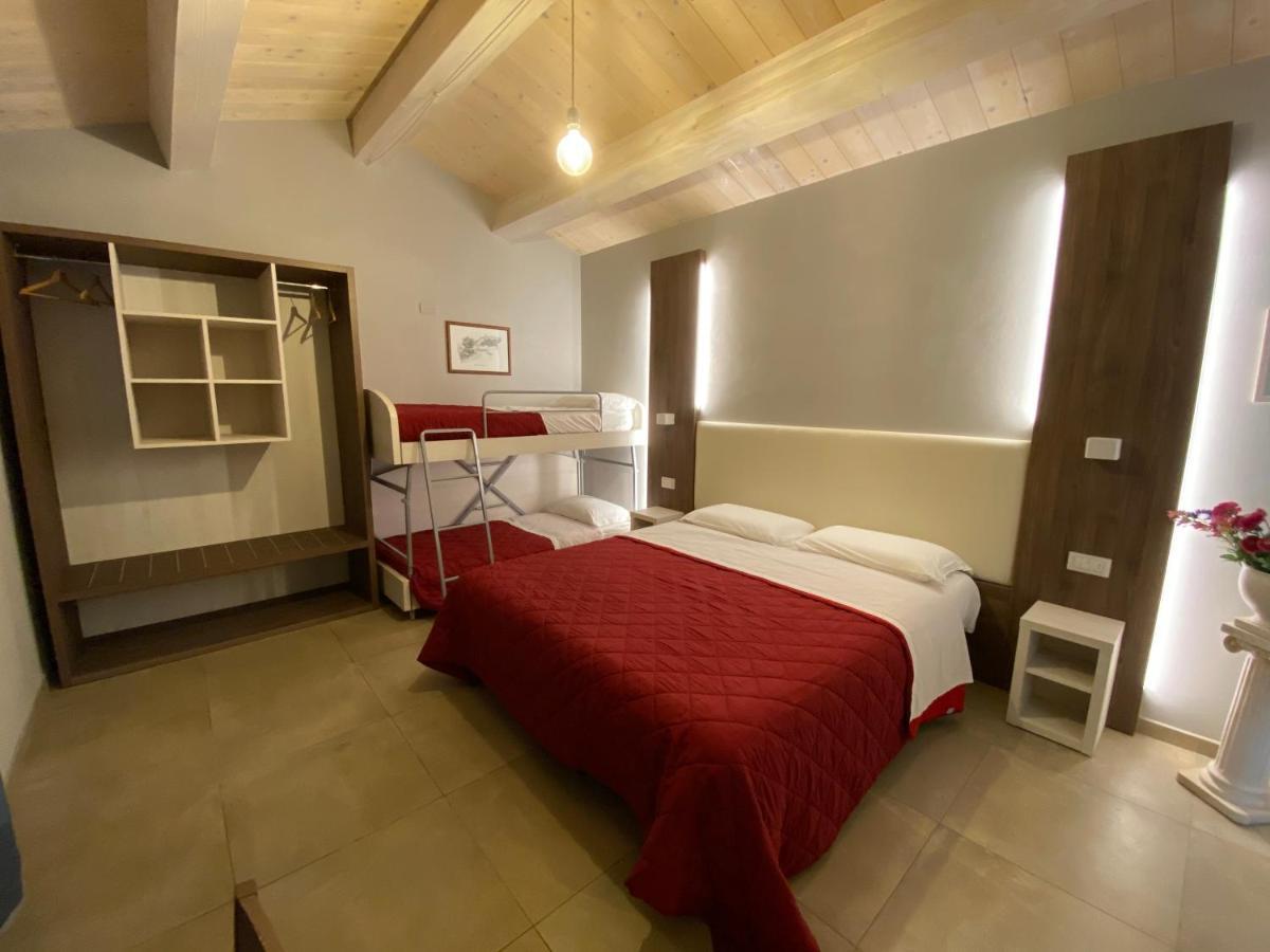 Il Villino Agriturismo B&B Belforte del Chienti Bagian luar foto