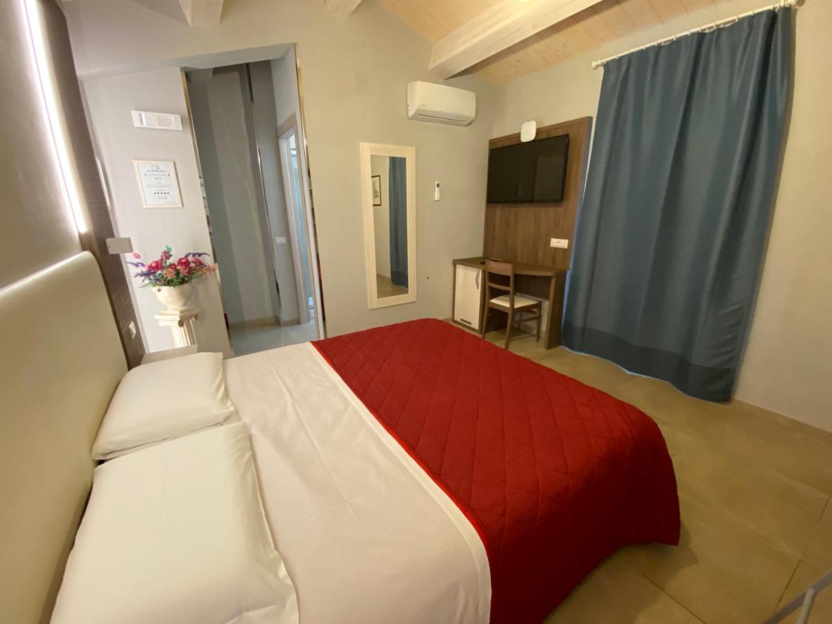 Il Villino Agriturismo B&B Belforte del Chienti Bagian luar foto