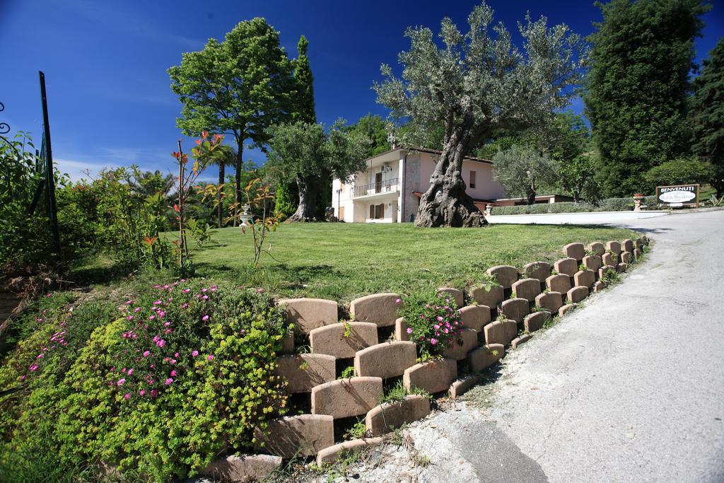 Il Villino Agriturismo B&B Belforte del Chienti Bagian luar foto