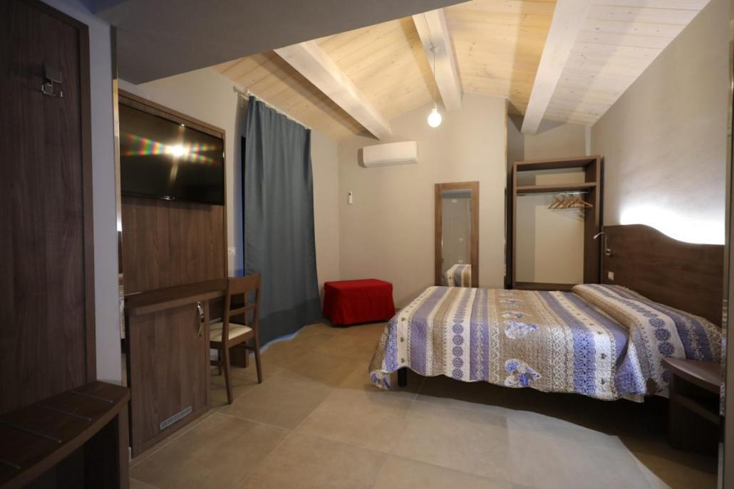 Il Villino Agriturismo B&B Belforte del Chienti Bagian luar foto
