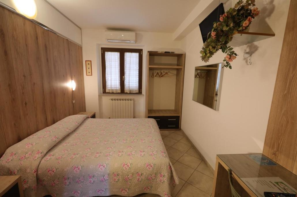 Il Villino Agriturismo B&B Belforte del Chienti Bagian luar foto